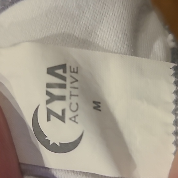 ZYIA Luxe Strappy Bra Size Med - Picture 4 of 4